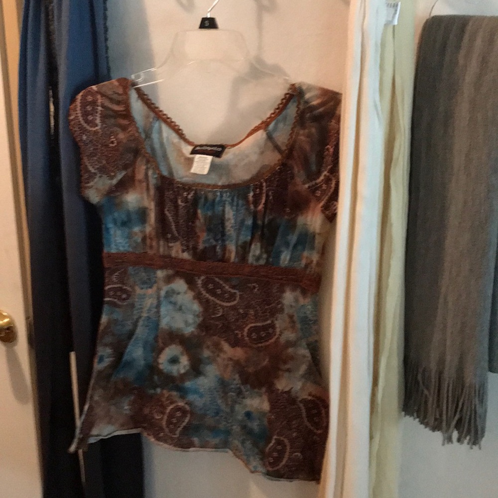 Women’s blouse